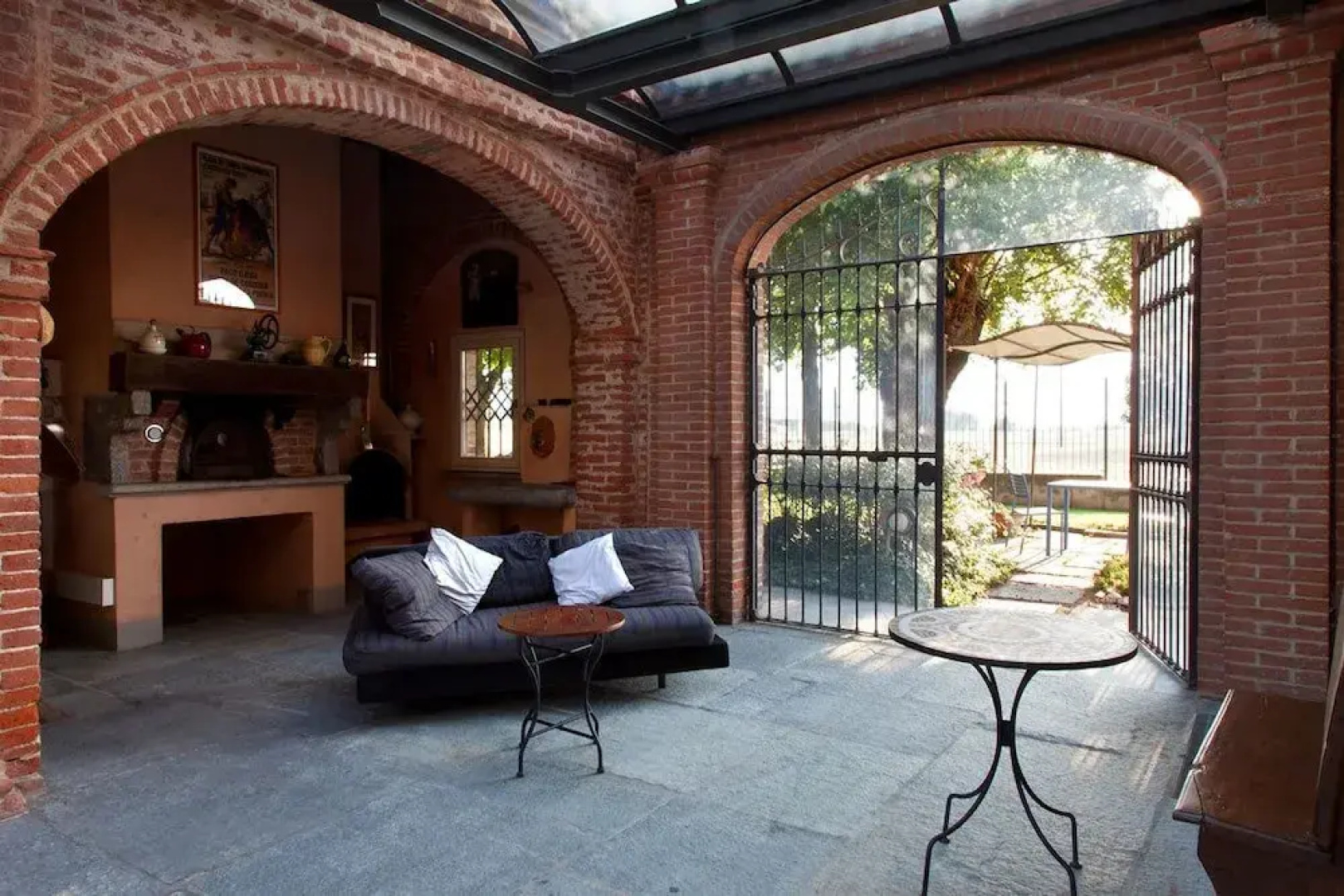 Villa Frola