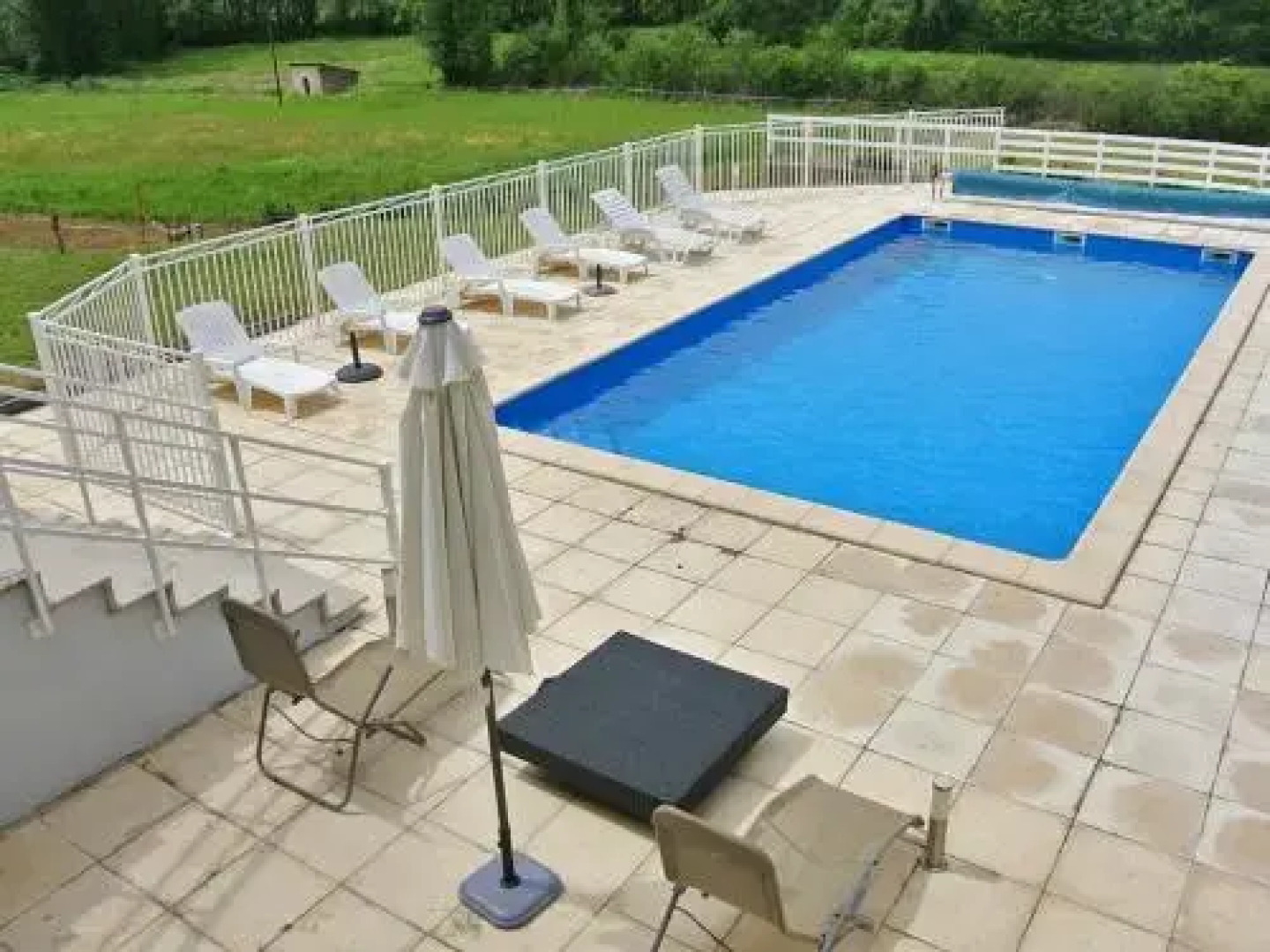 Villa Metairie Grande du Theron