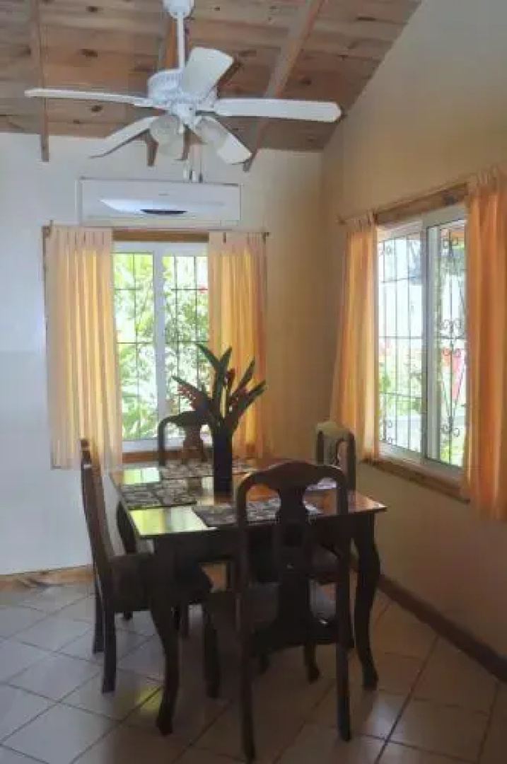 Seaside Inn Roatan