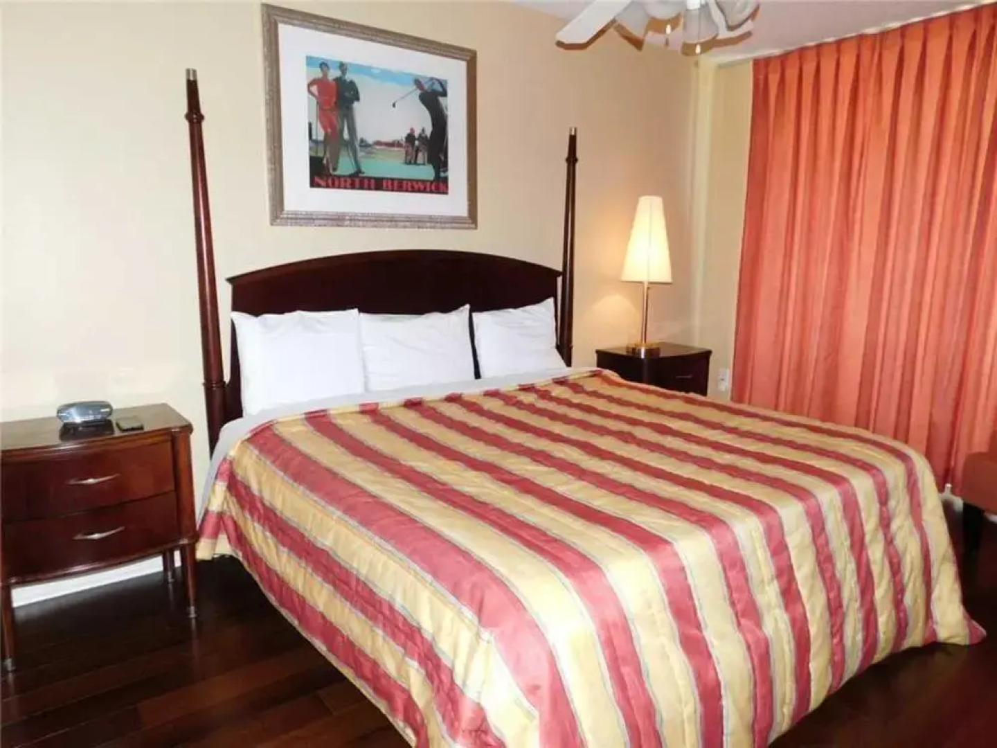 Yacht Club Villas Unit 703 - 3 Br Condo