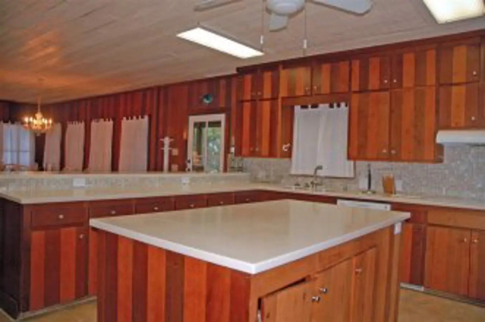 139 Kitchens Creek 8 Br Home by RedAwning