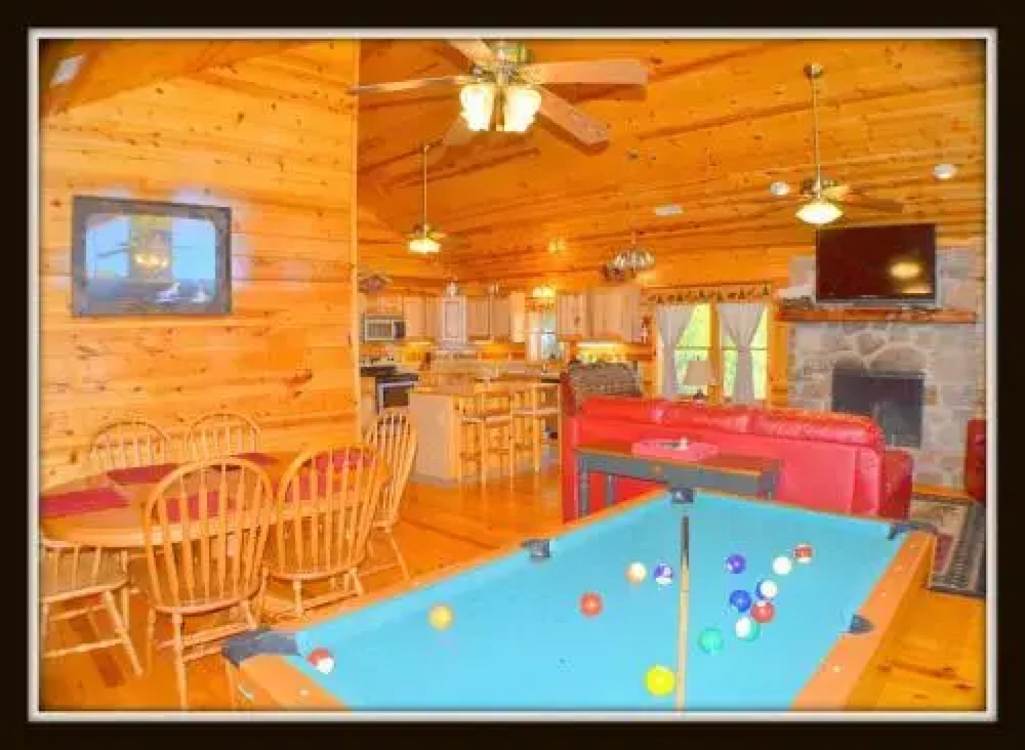 Little Sugar Camp 3 Bedroom Cabin by RedAwning