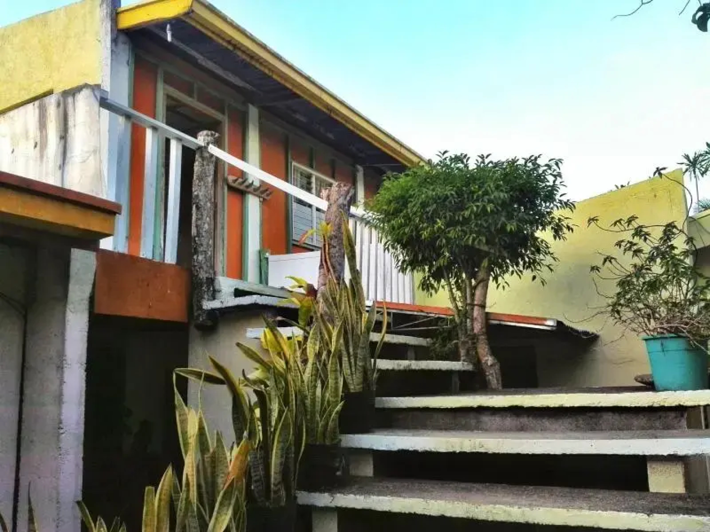 Sidewalkers Pension House