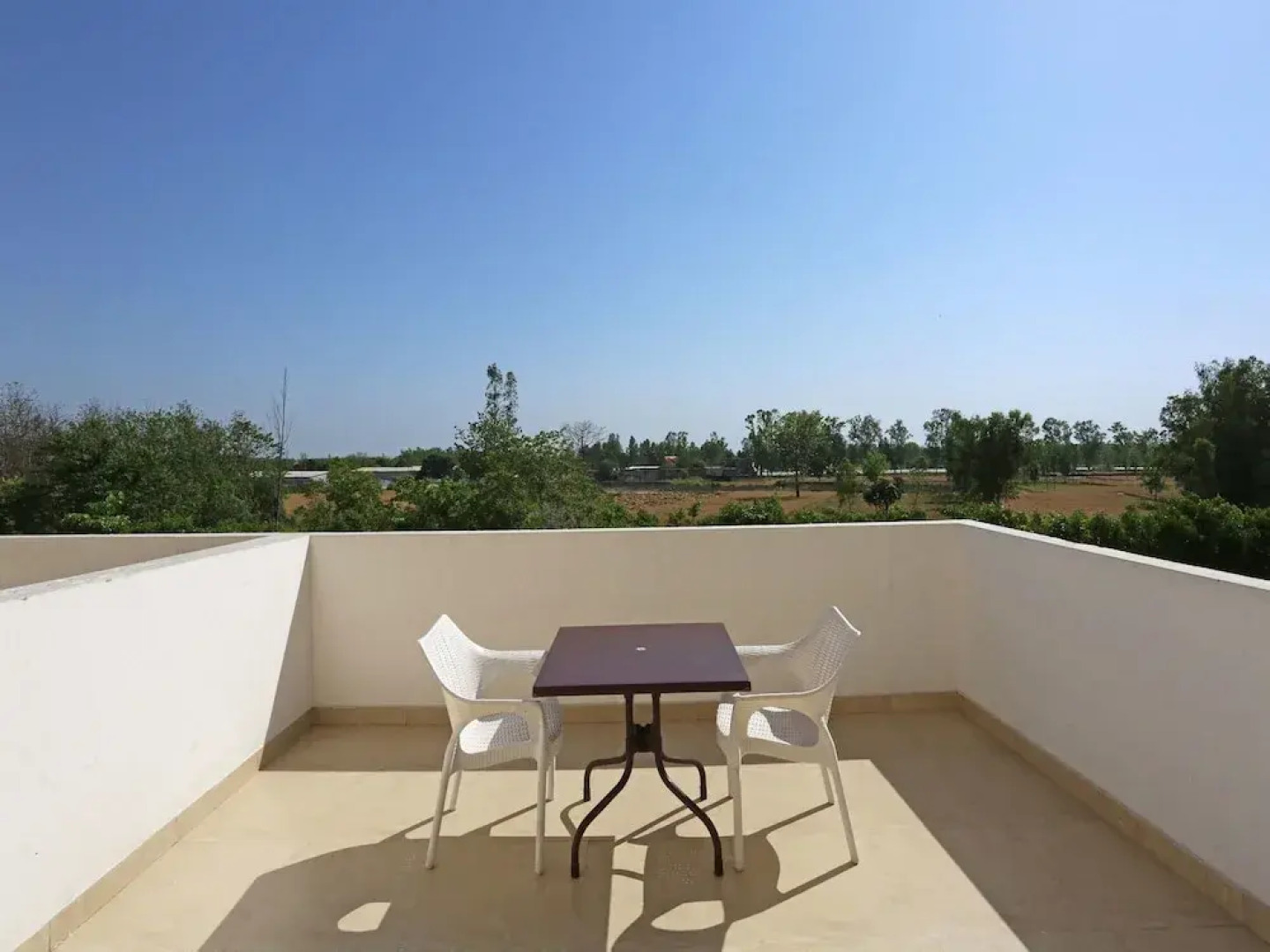 Capital O 13727 Hotel Aarogyam Suites