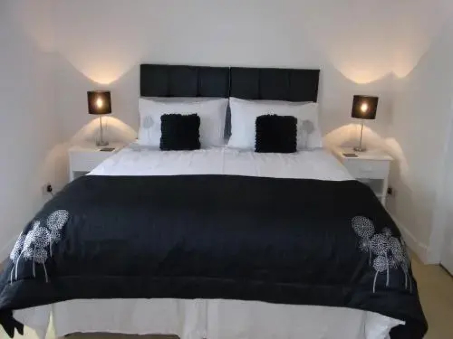 TwoStones B&B & Holiday Cottage