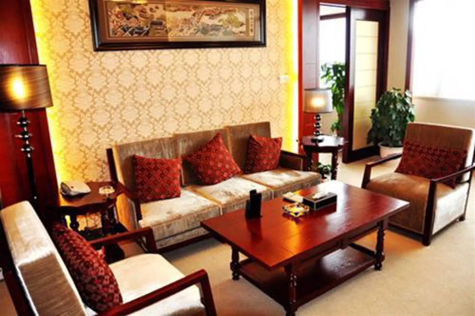Xuyisizhou Junyue Hotel