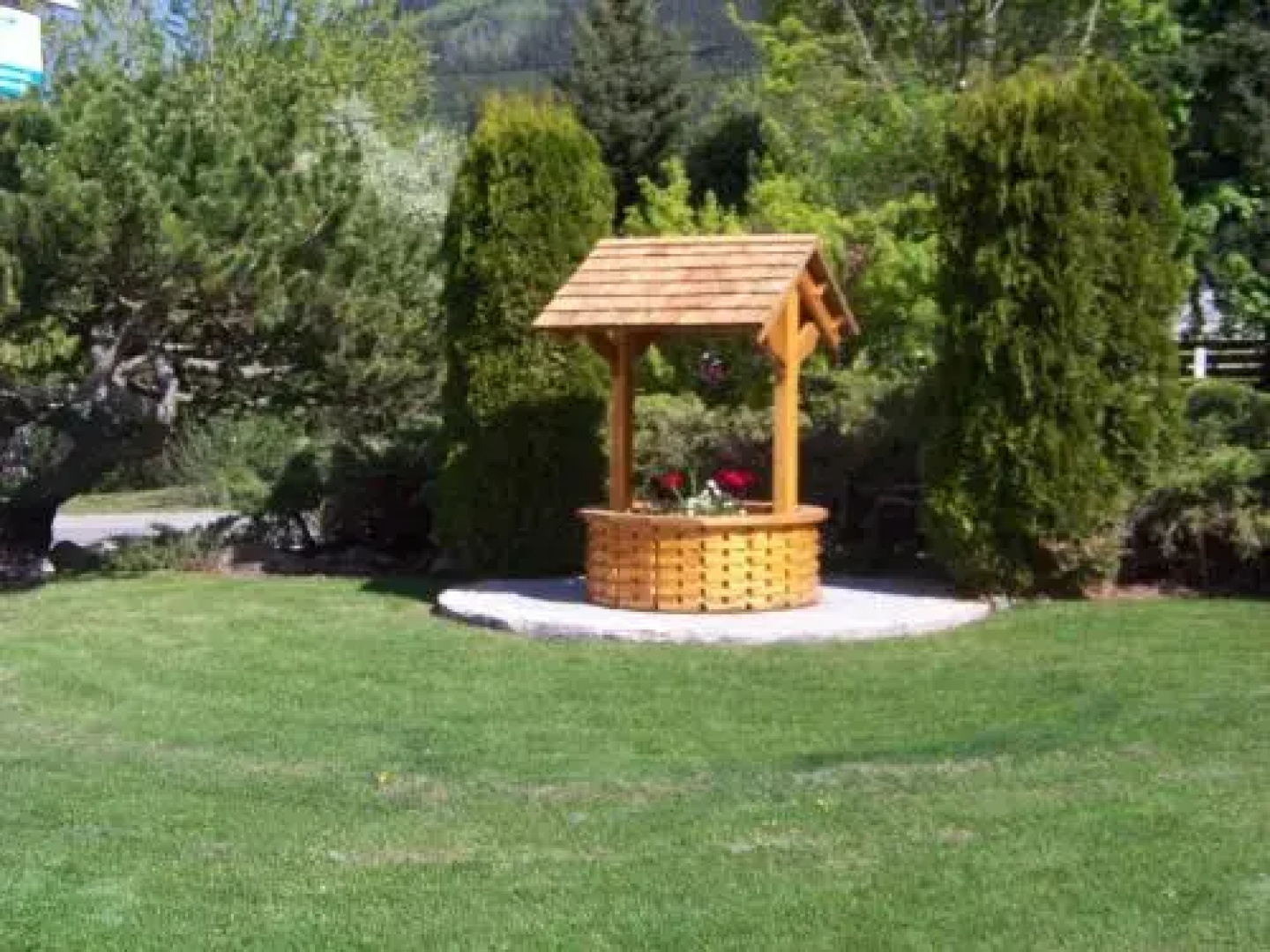 Bavarian Orchard Motel