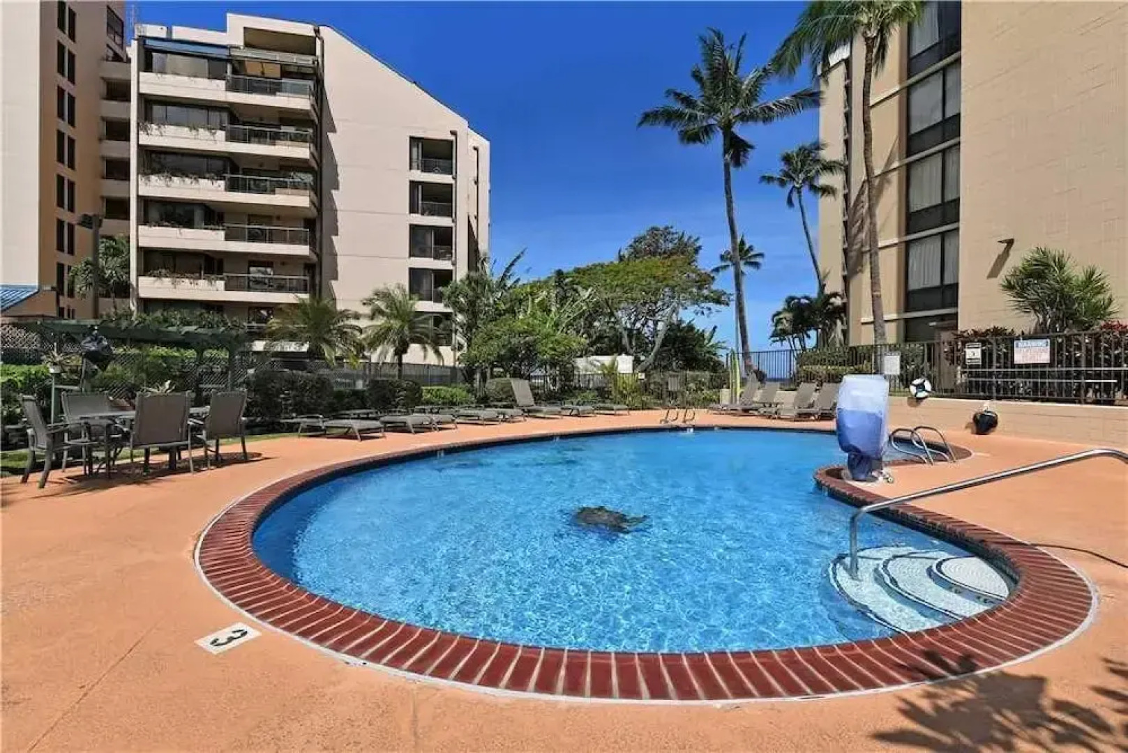 Valley Isle #808 2 Bedroom Condo by RedAwning