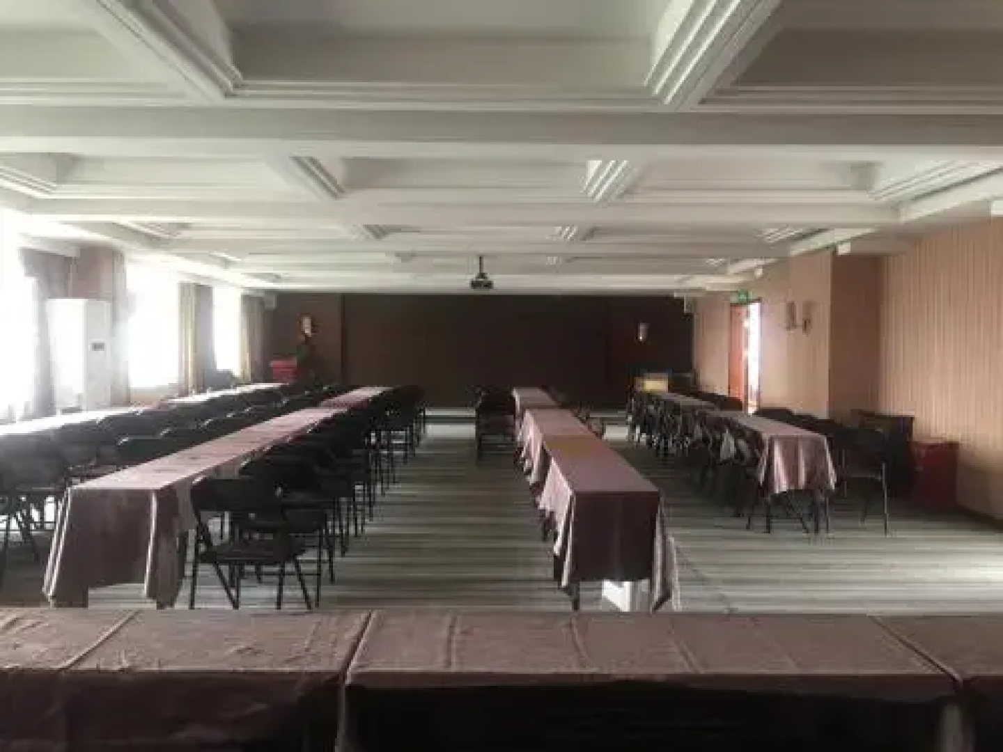 Shijiazhuang Ouyun Hotel (Chang'an Wanda Plaza &  Municipal Obstetrics and Gynecology Hospital)