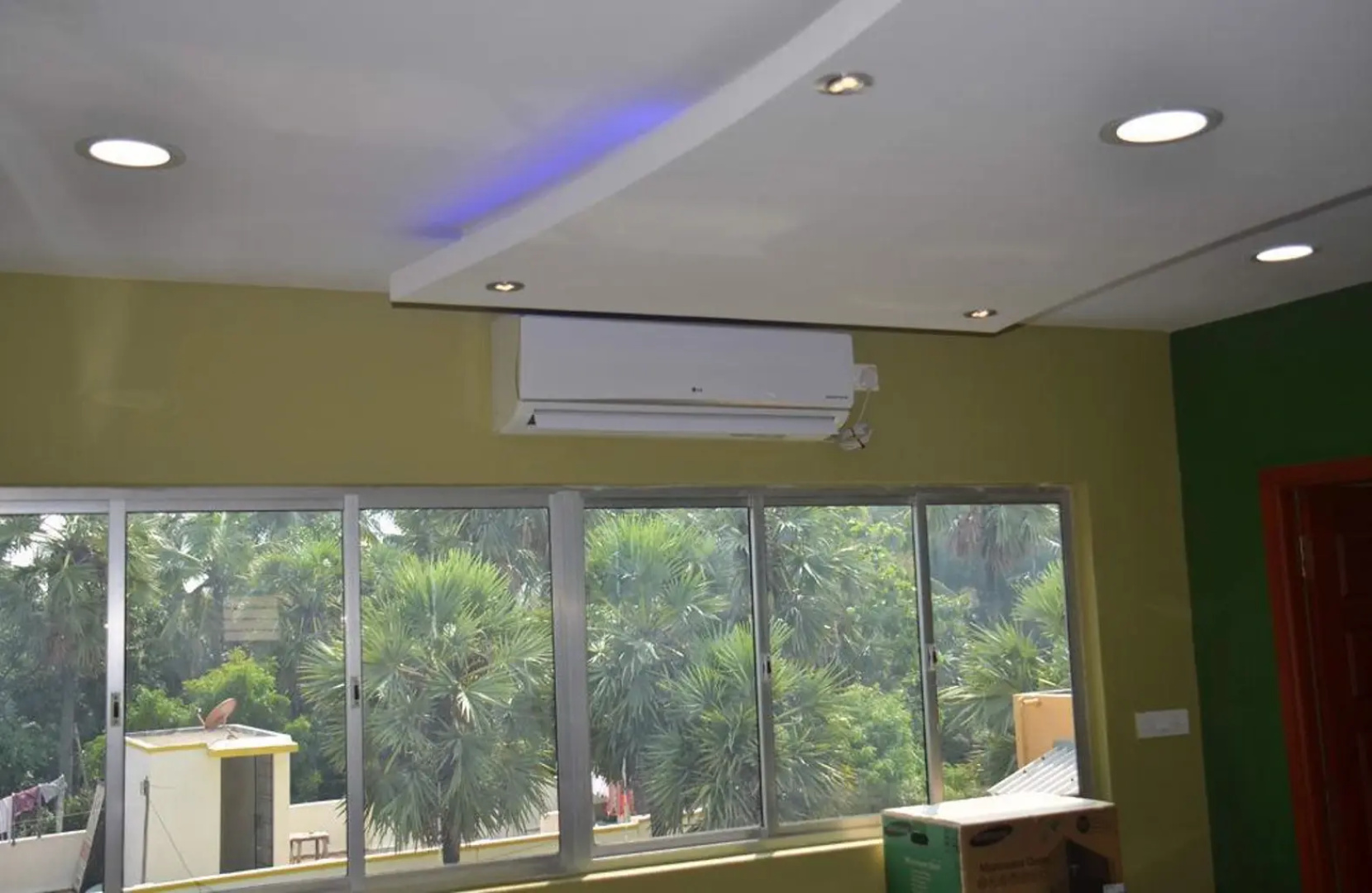 Max Classic Serviced Apartment