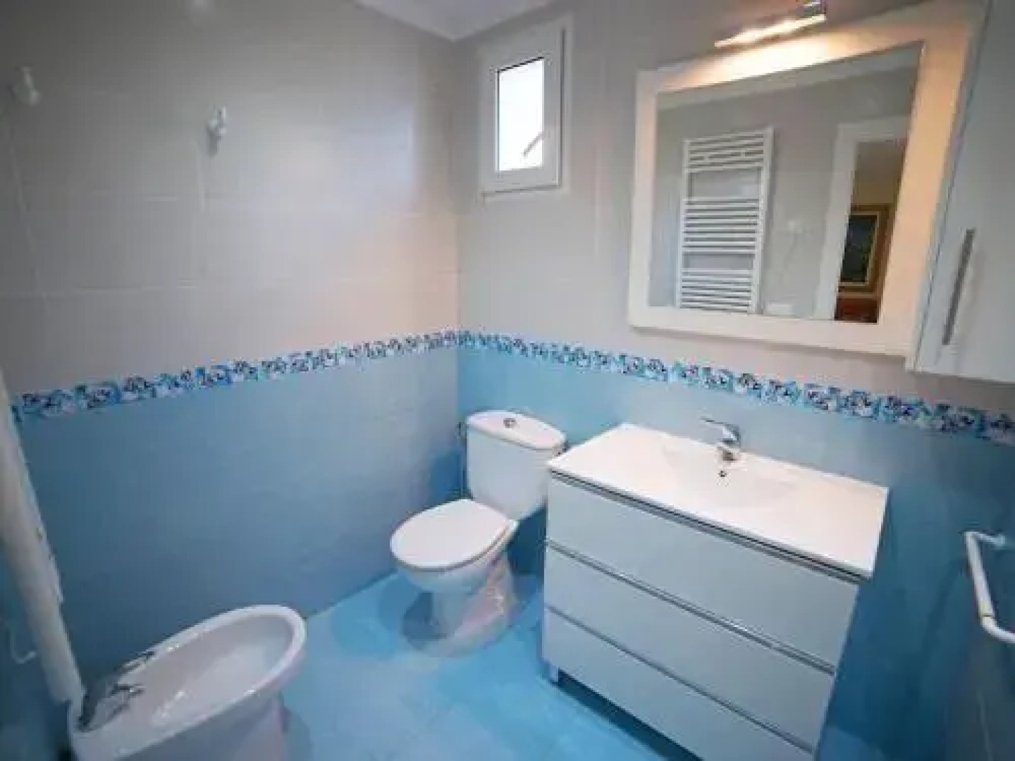 Holiday Home Happy Day