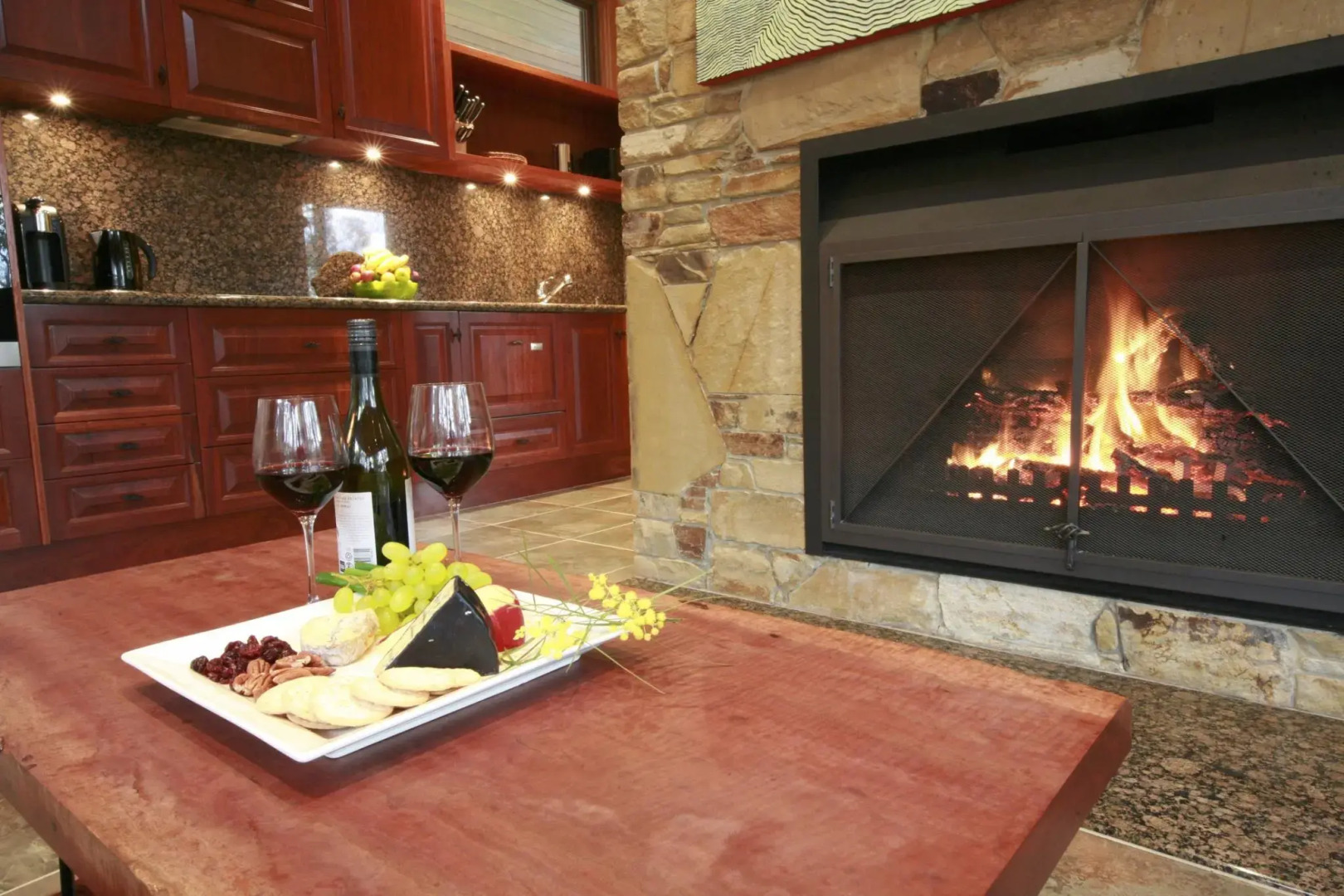 Stonehill Retreat - Private, Secluded, Luxury