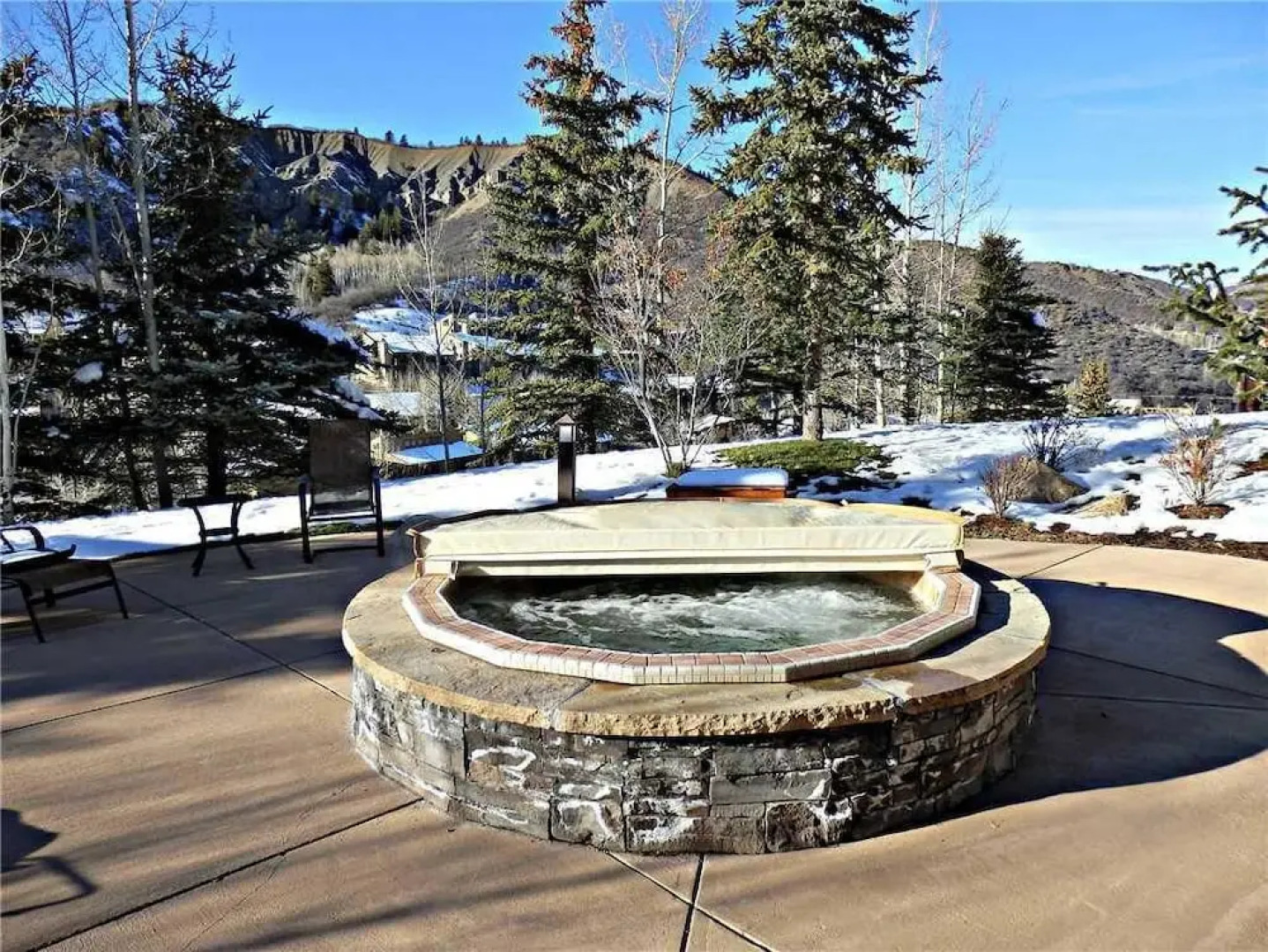 Ridge Condominium By First Choice Property Management