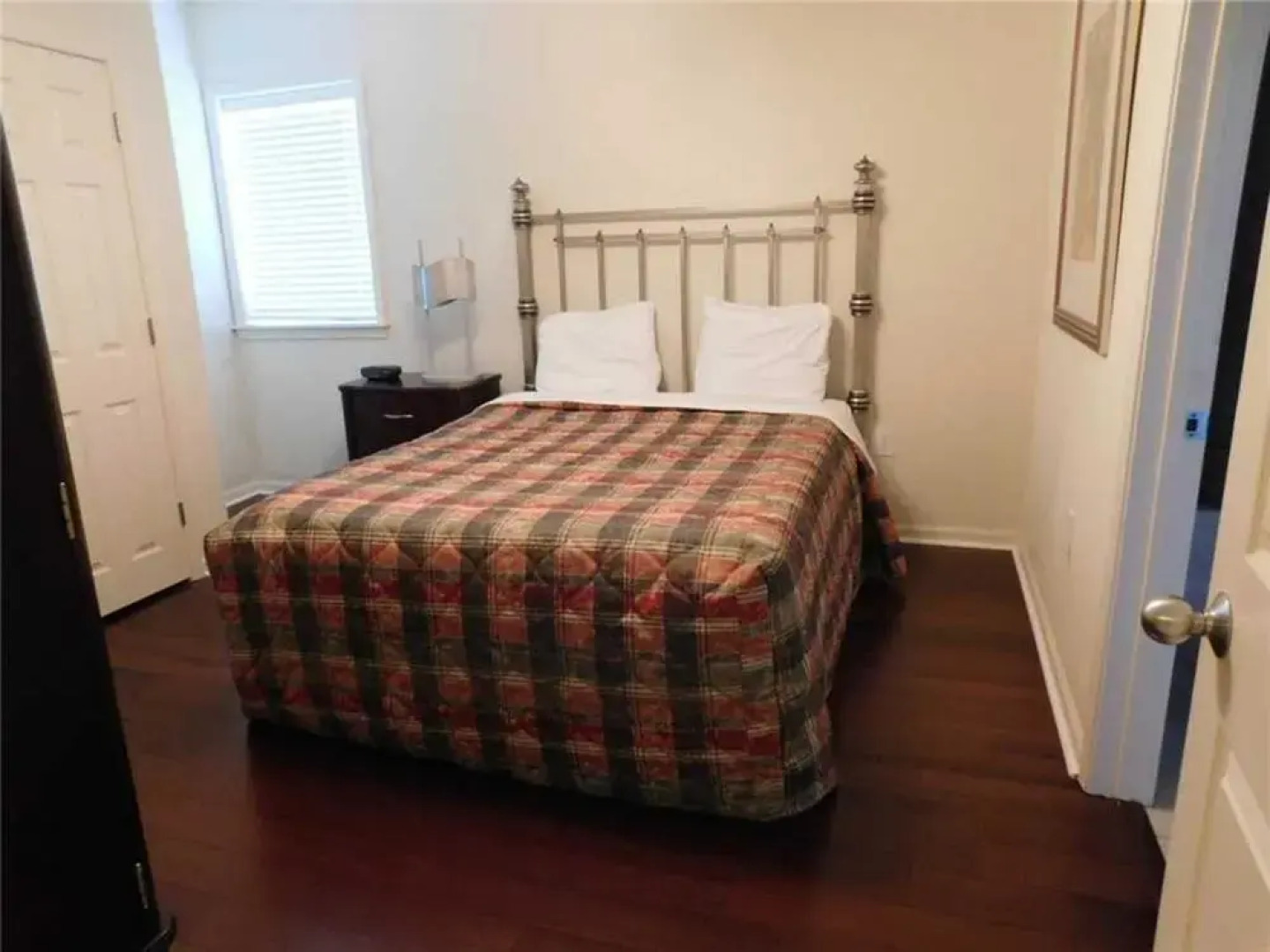 Yacht Club Villas Unit 703 - 3 Br Condo