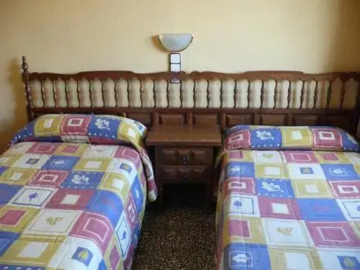 Hostal Rodes