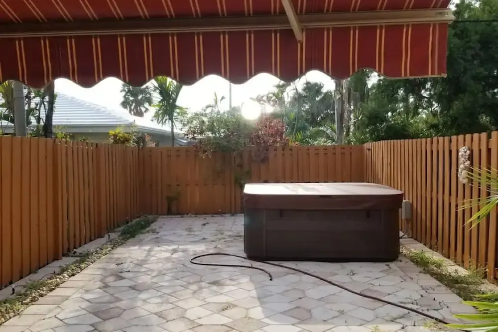 Poinciana w-Hot Tub-Walk to the beach