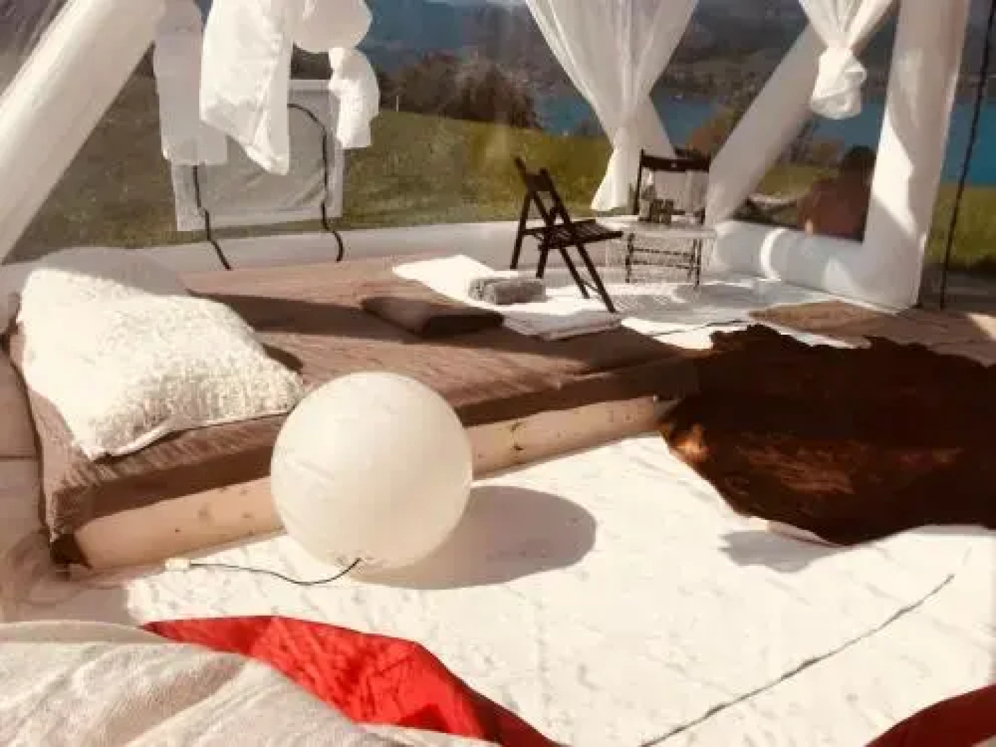 Bubble Tent Hotel
