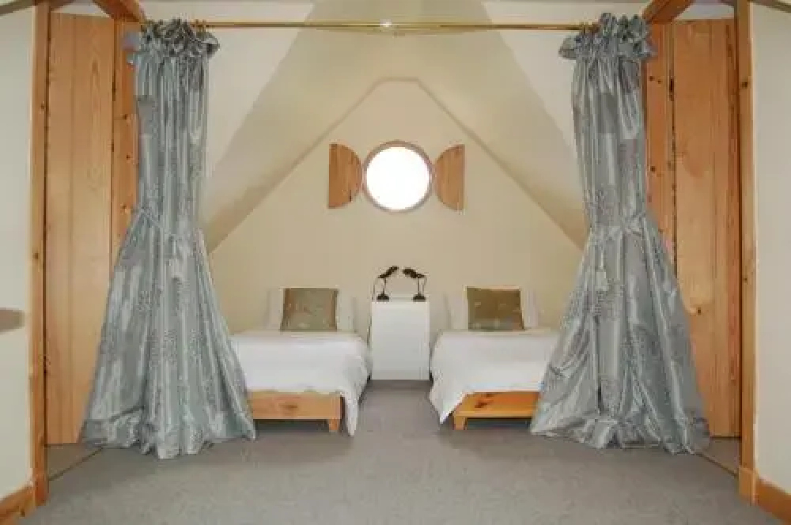 Lochend Chalets