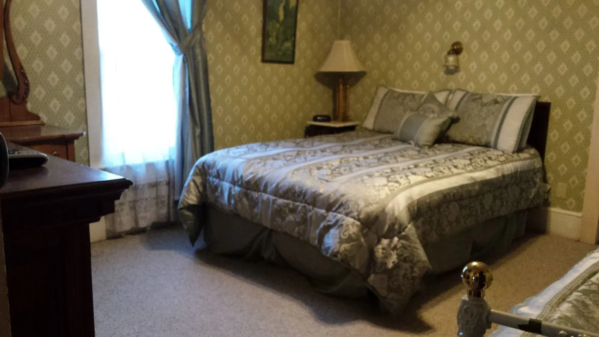 The Alma House Inn