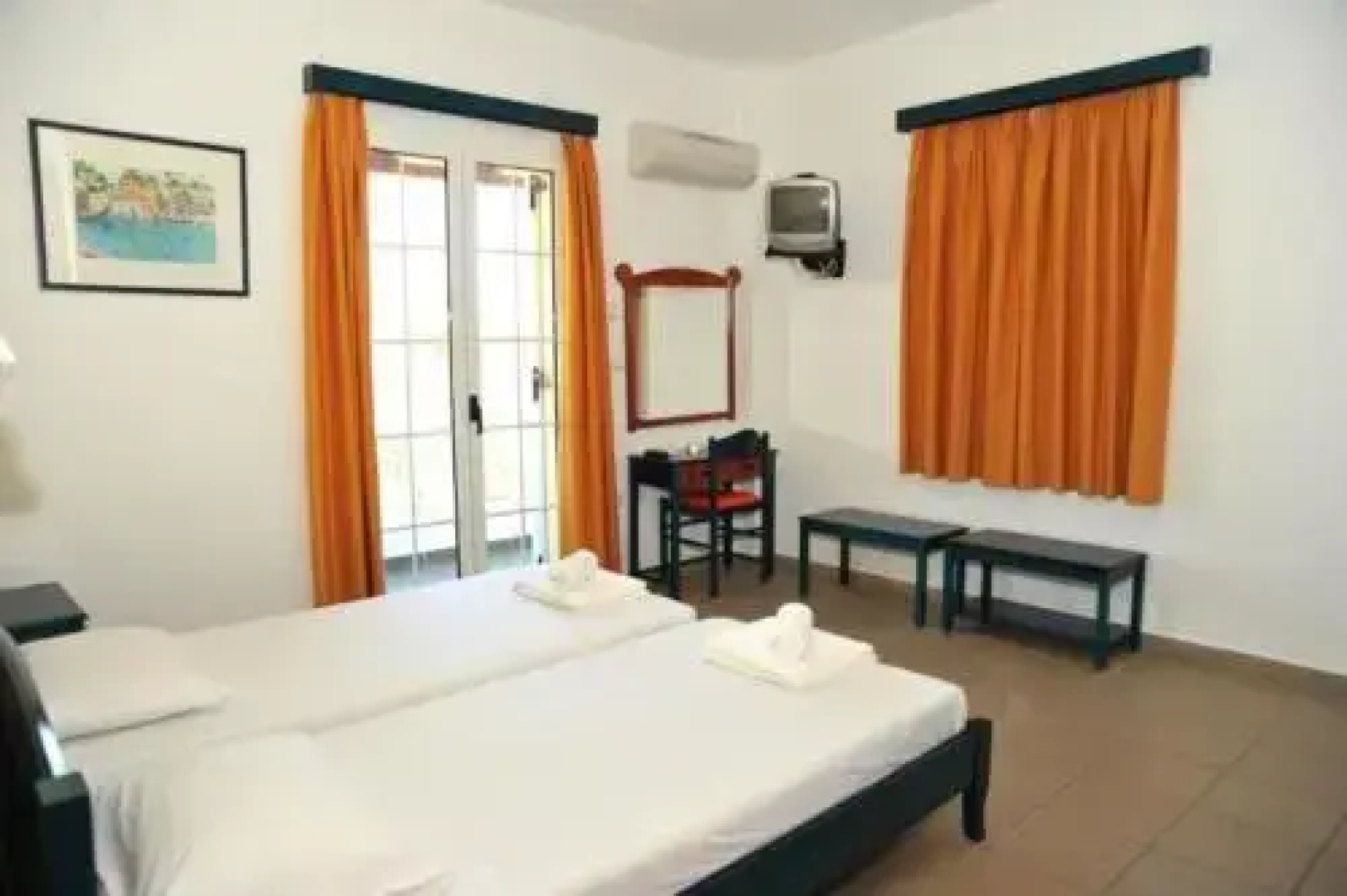 Papoulias Rooms