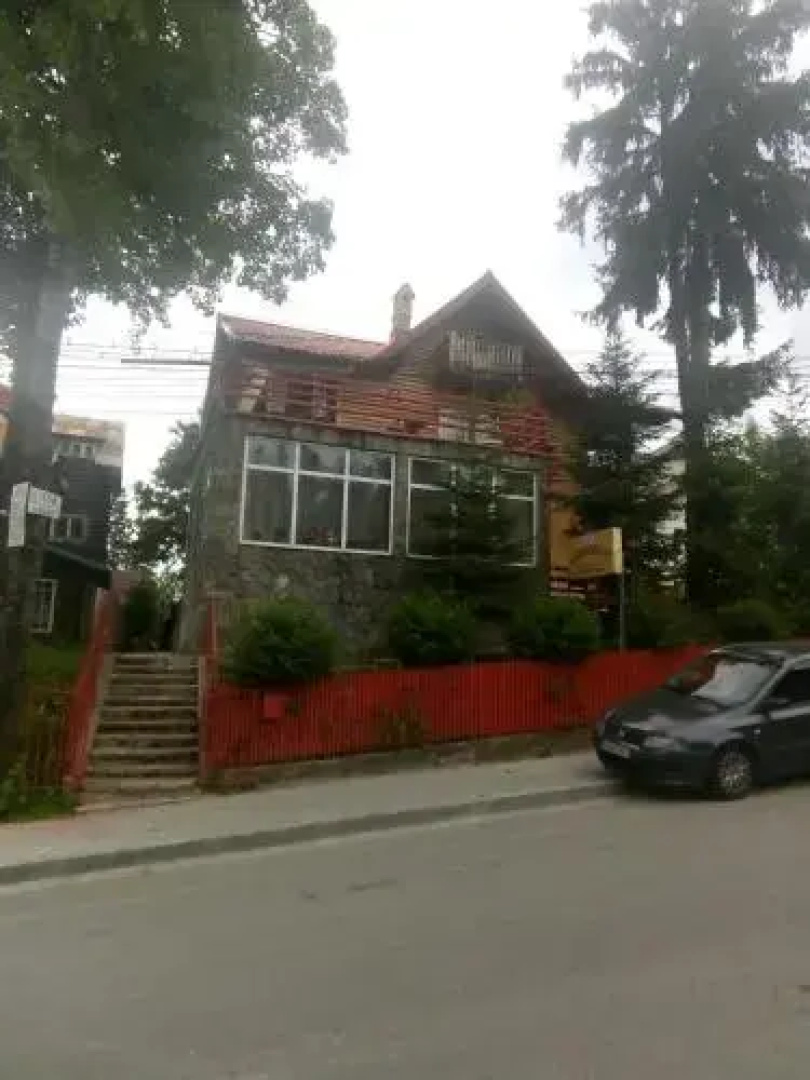 Casa Strugurel