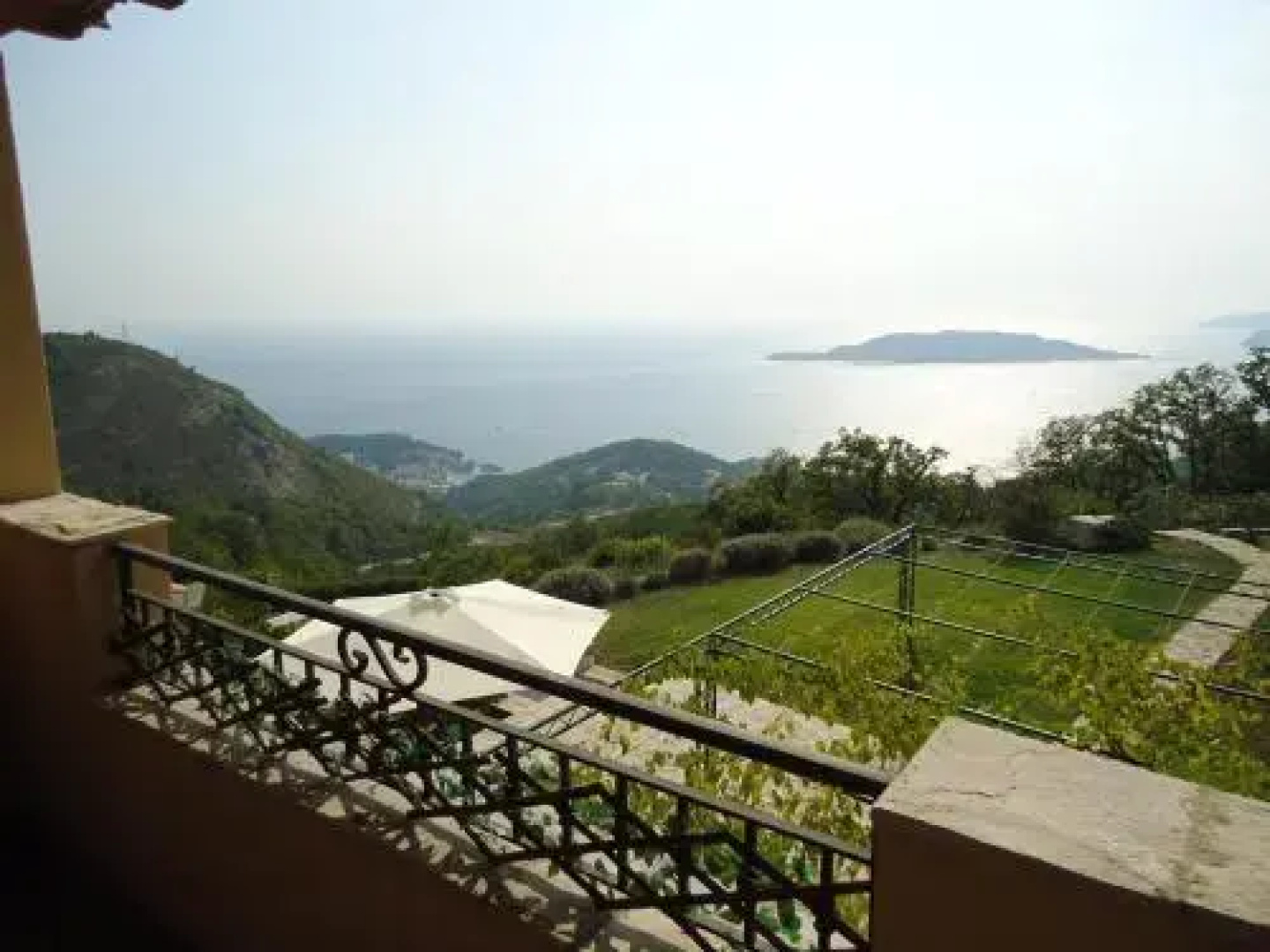Lux Villa