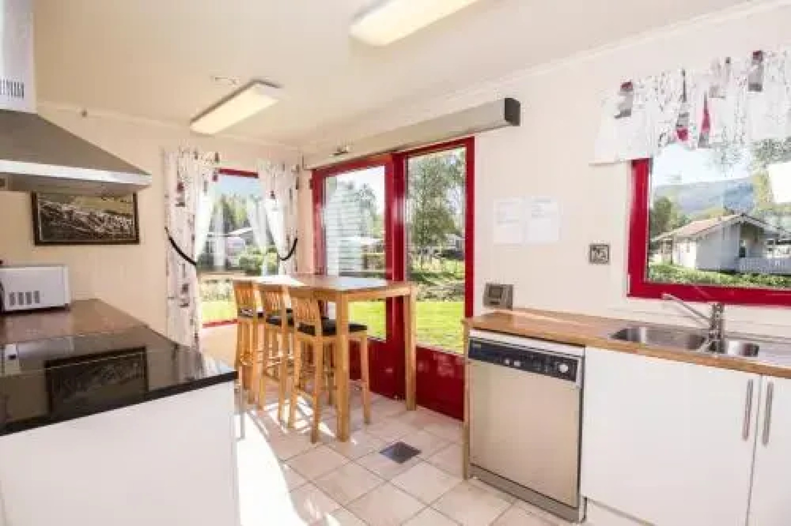 Jølstraholmen Camping og Hytter