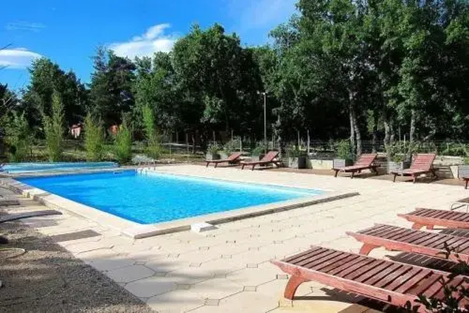 Hôtel Restaurant Les Lavandins