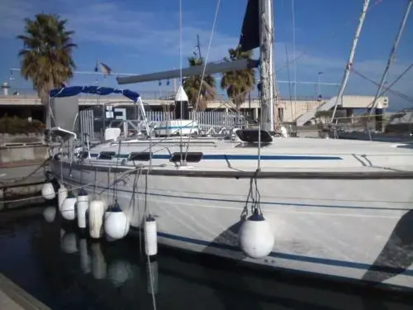 Barcelona Downtown Yacht