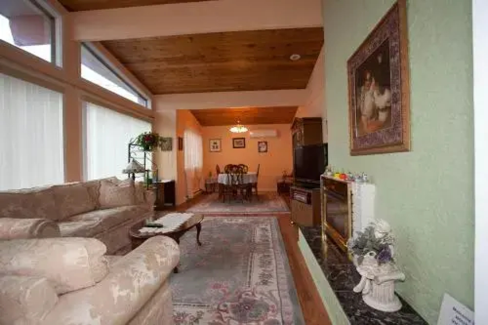 House Victoria Bed & Breakfast