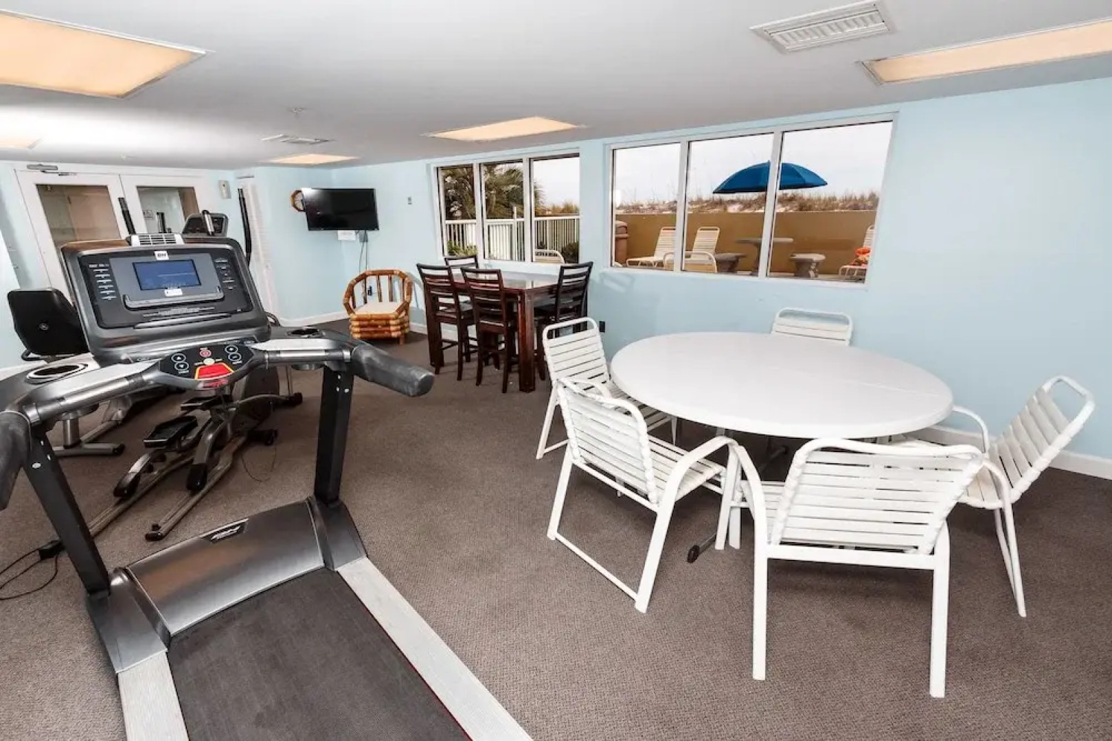 Pelican Isle 502 by RedAwning