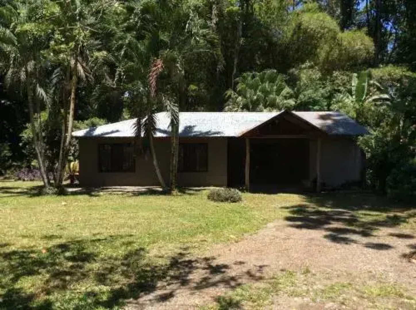 Villa Sloth