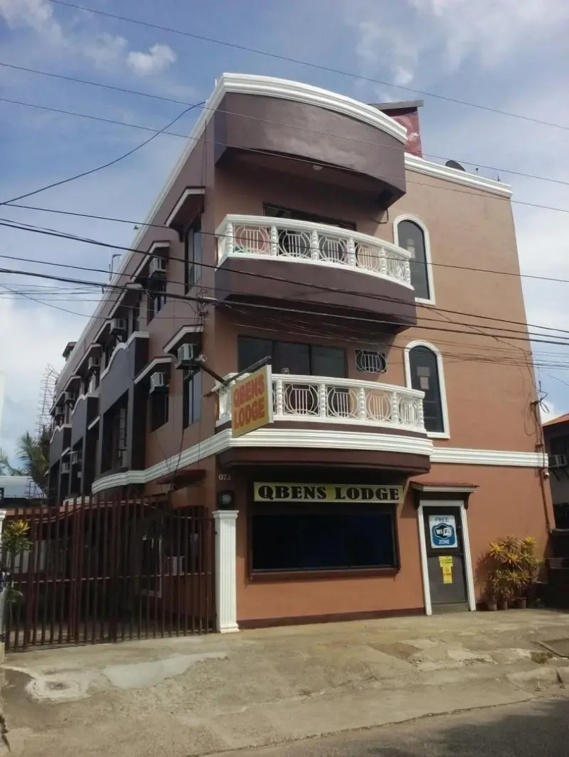 Qbens Lodge
