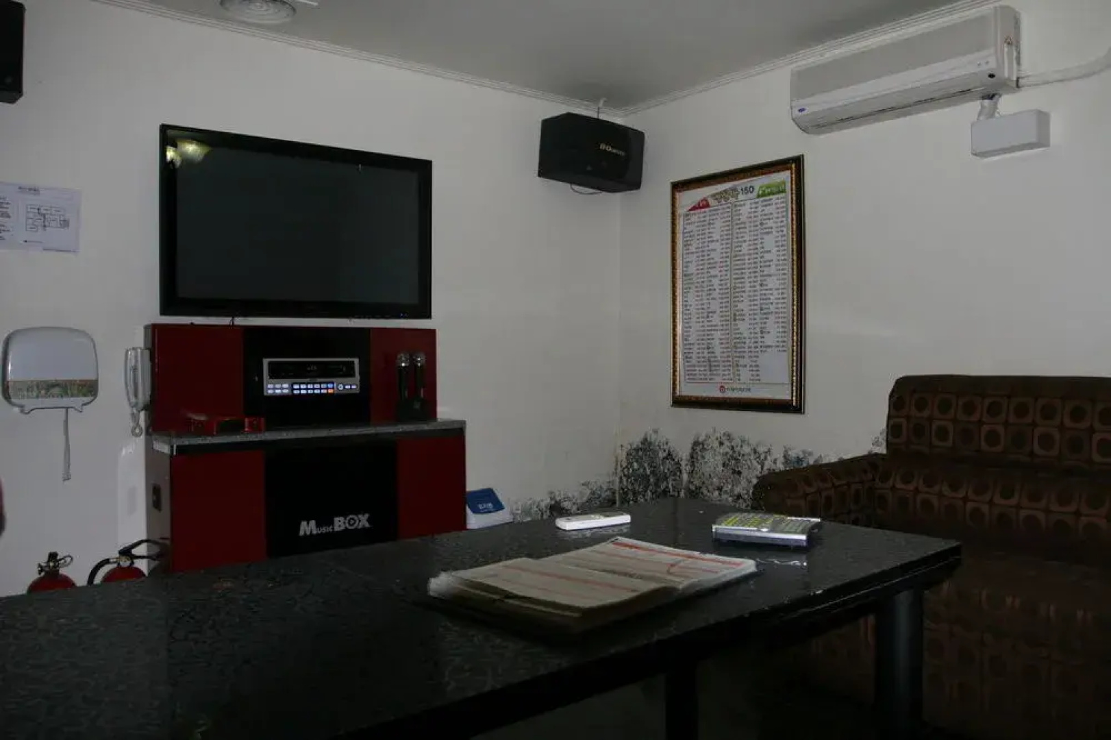 UN Tourist Hotel