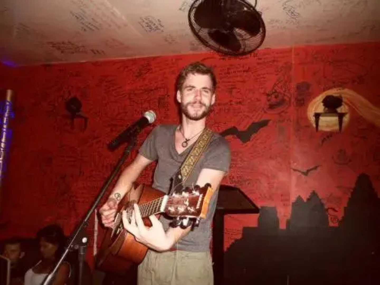 Top Banana Guesthouse & Rooftop Bar