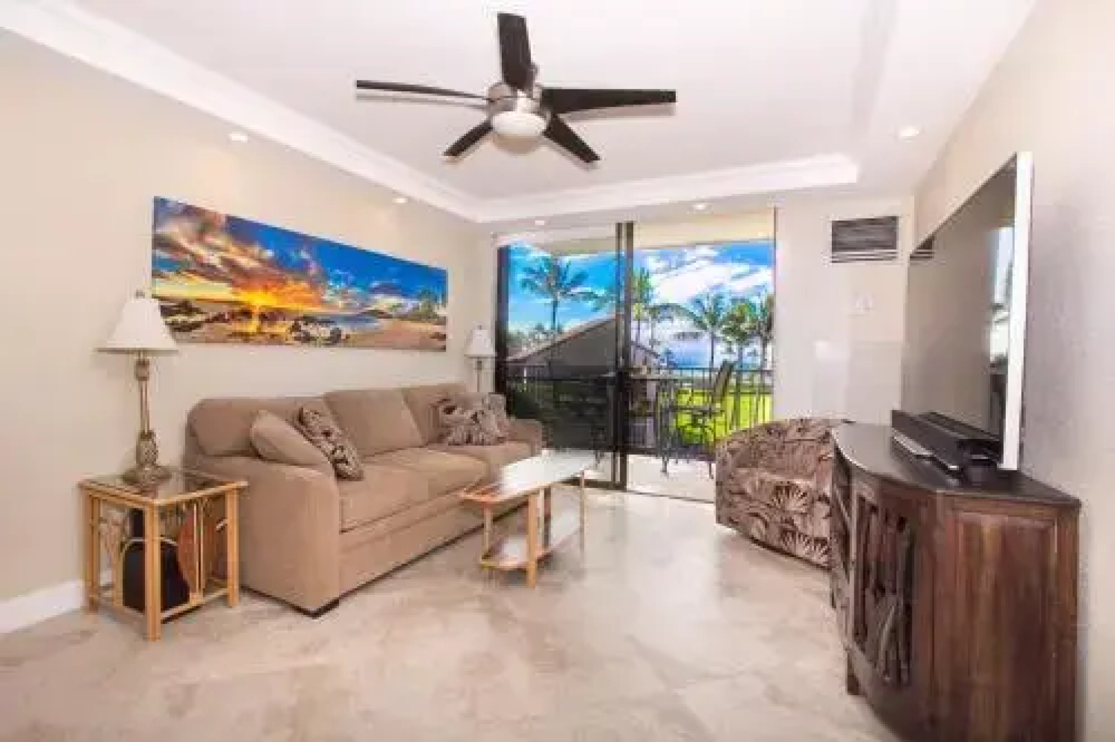 Kauhale Makai 434, 2 Bedroom, 2 Bathroom Oceanfront Condo, Pool