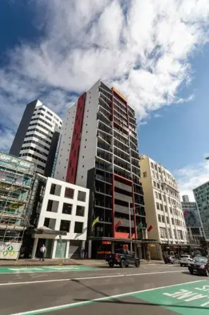 Stylish Two Bedroom Apartment With A View