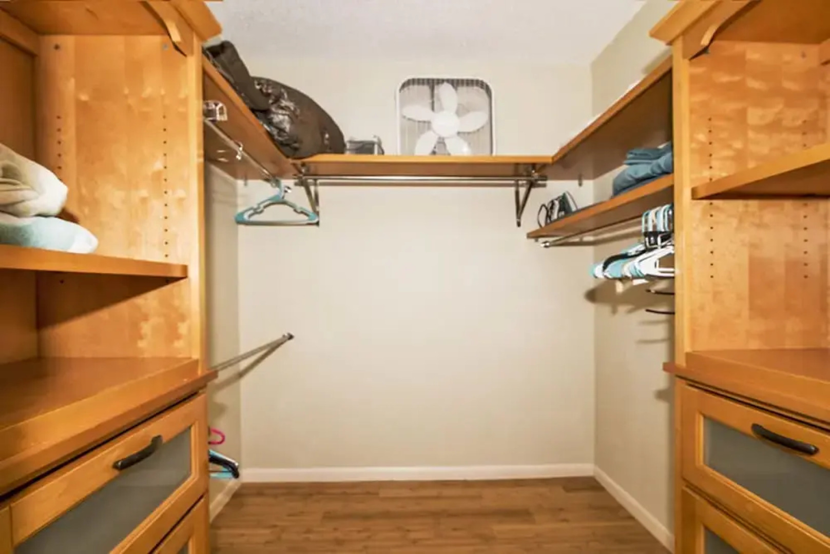 Shorewalk Condo 104 15min to Beach