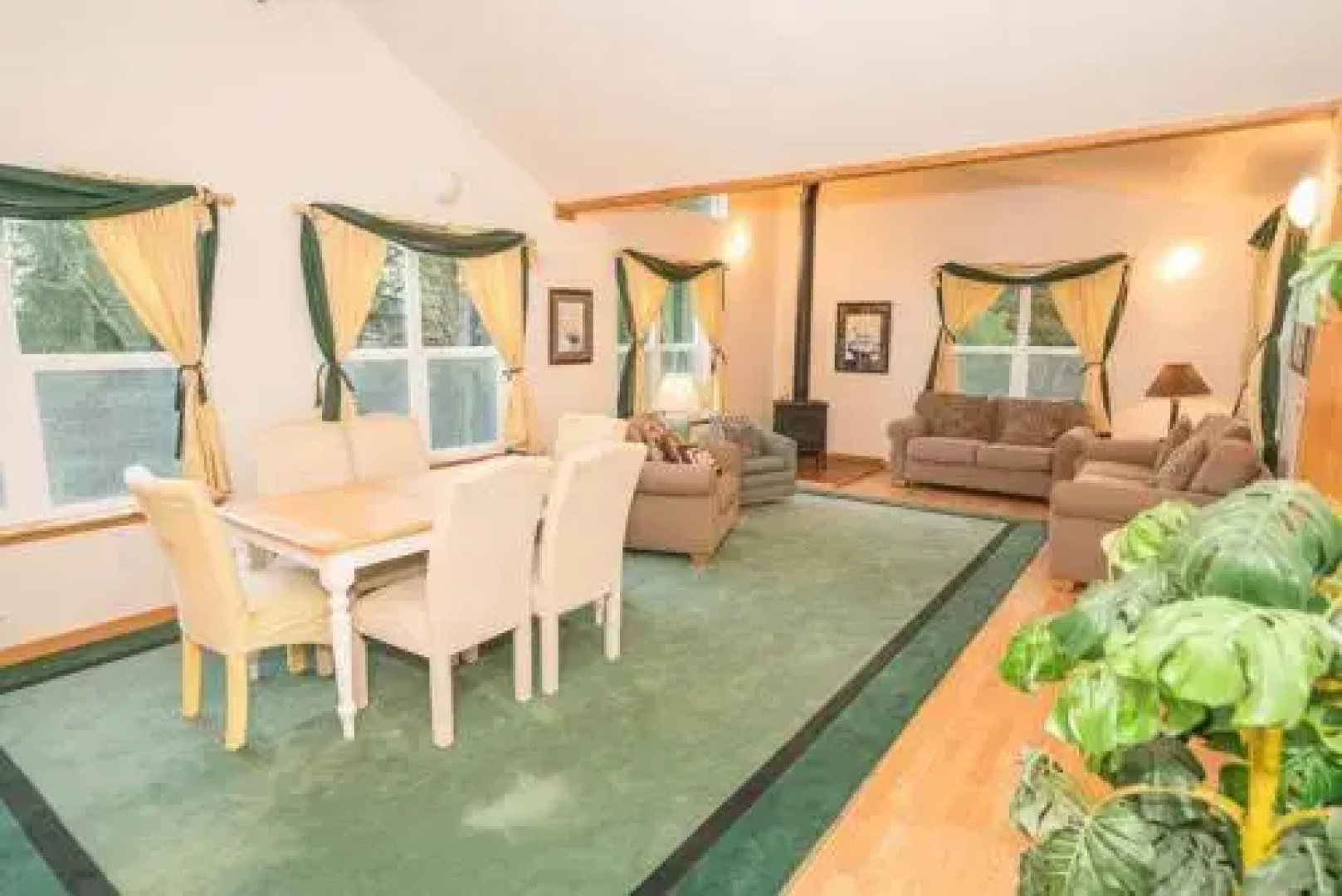 High Avenue Home 390