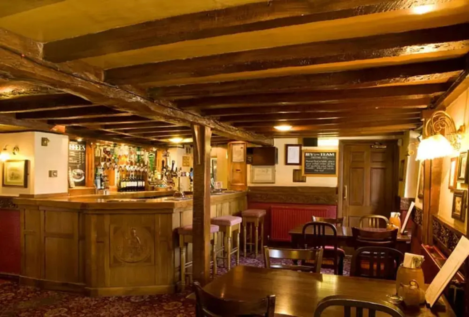 Queens Head Hotel