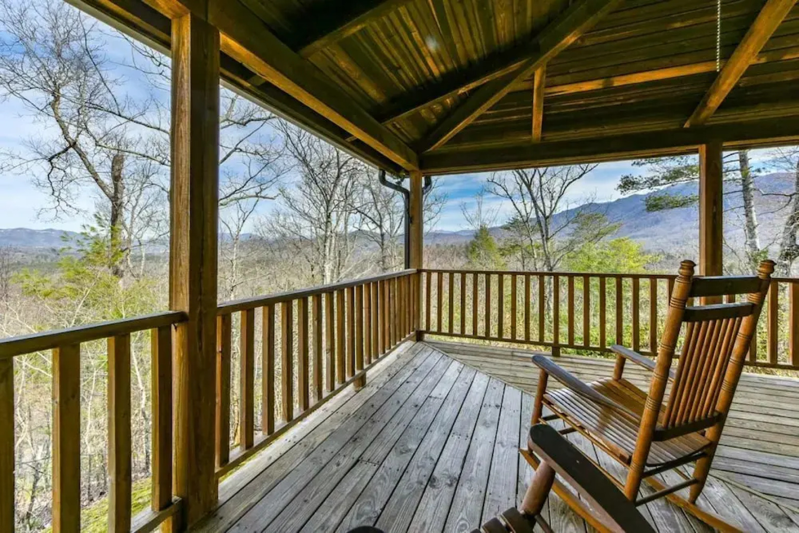 Tranquility - 4 Br home by RedAwning