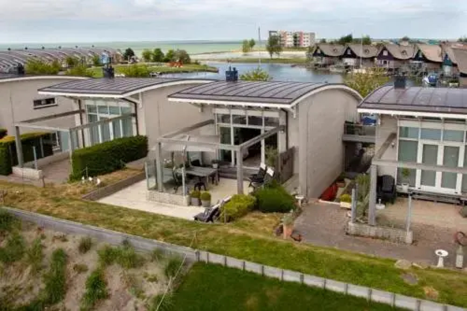Beach Resort Makkum Bungalows