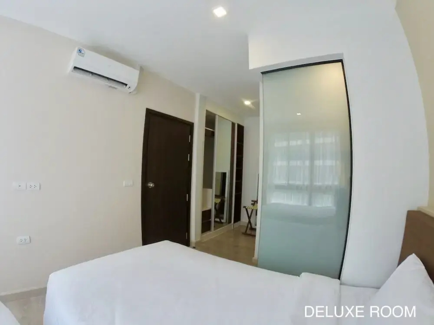 Royal Lee The Terminal Phuket Condominium by Cullinan R.