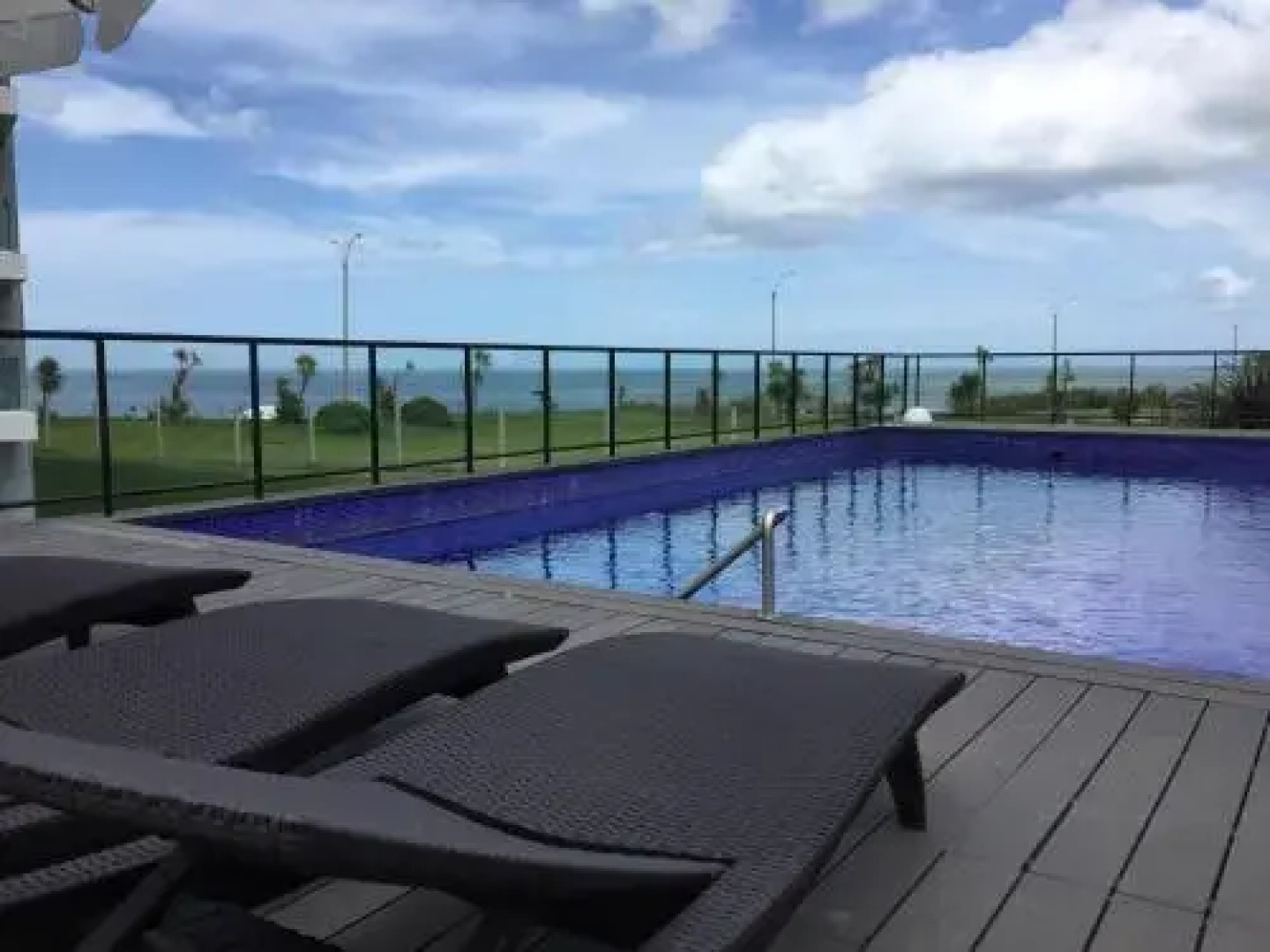 Torre Sea Breezes