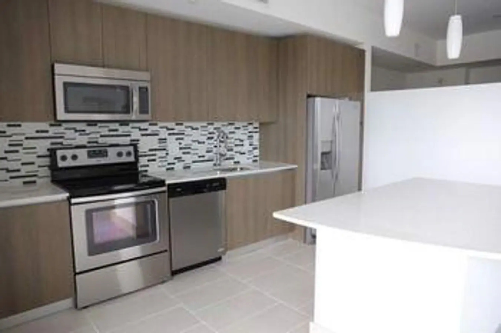 201 MET by Miami Vacations