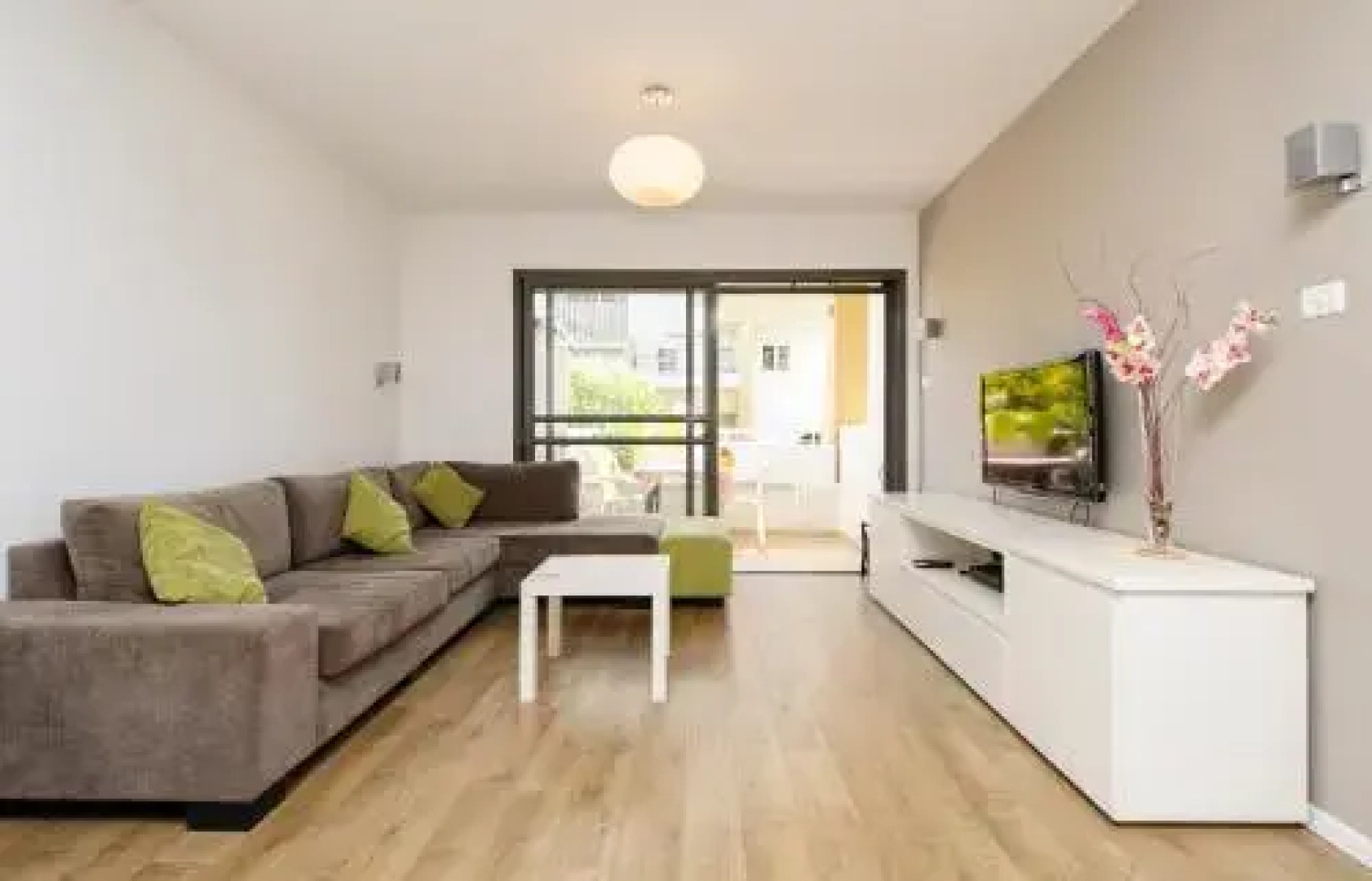 Holiday Raanana Apartments