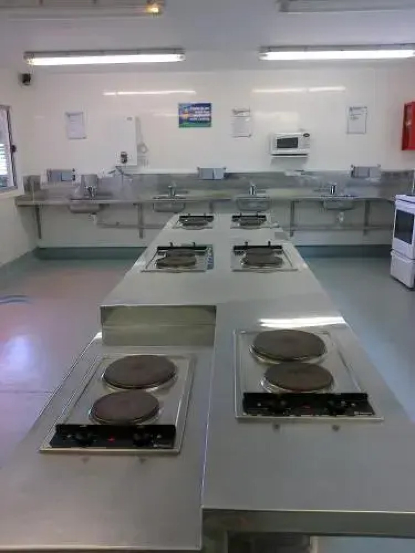 Opunake Beach Kiwi Holiday Park