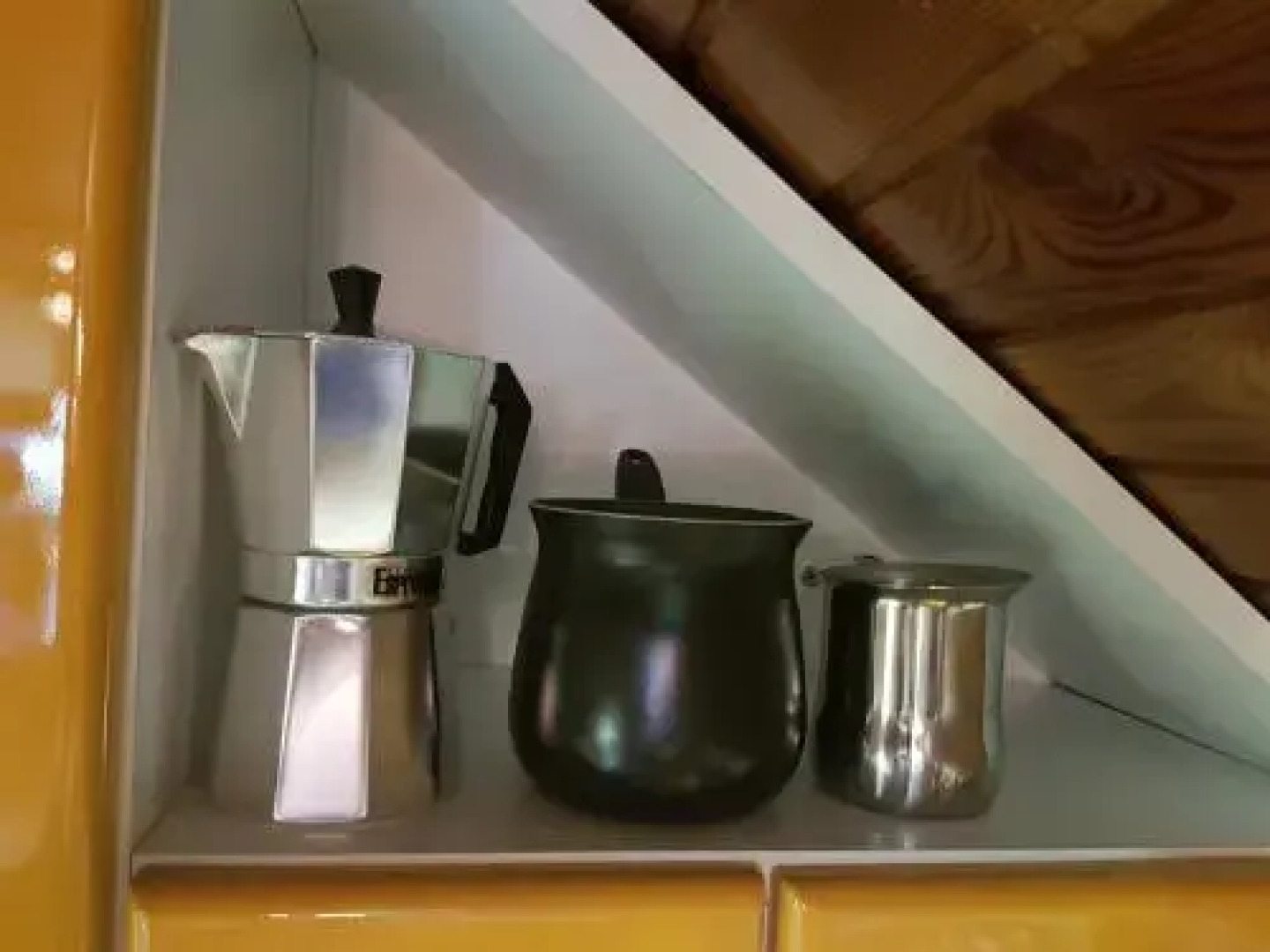 Apartments and Rooms Milena