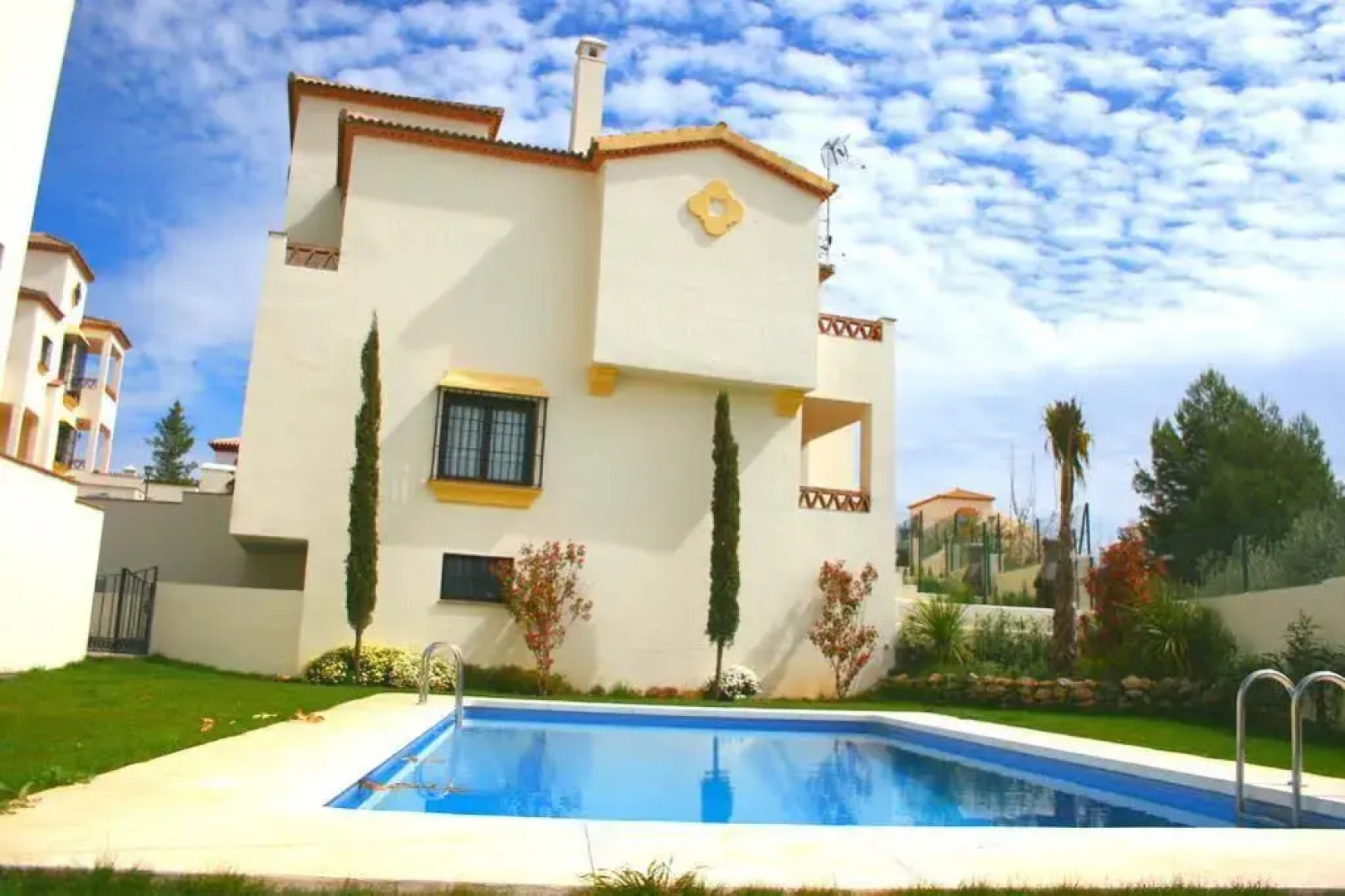 Residencial La Carpia