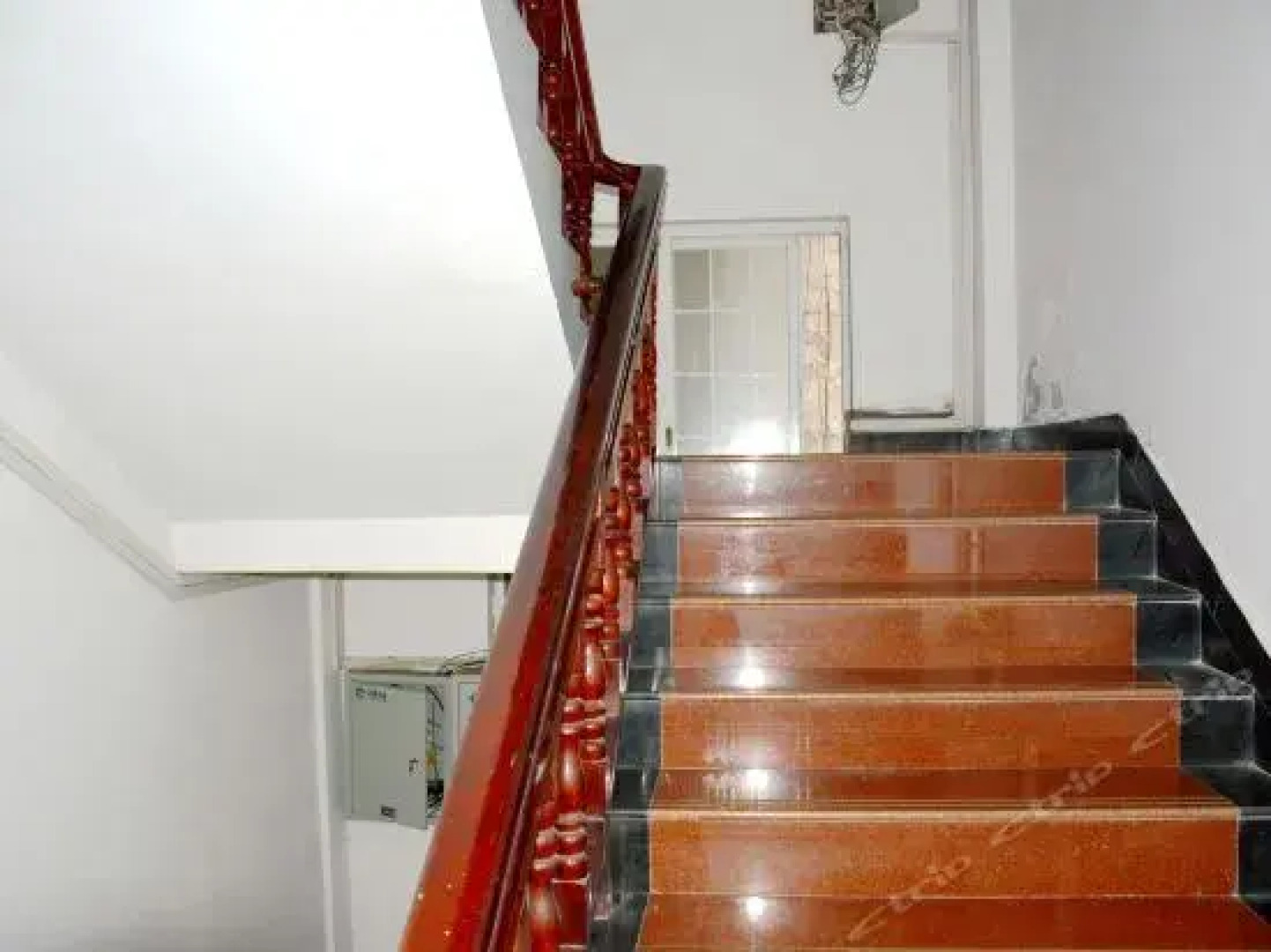 Jingzhou Sanxing Inn